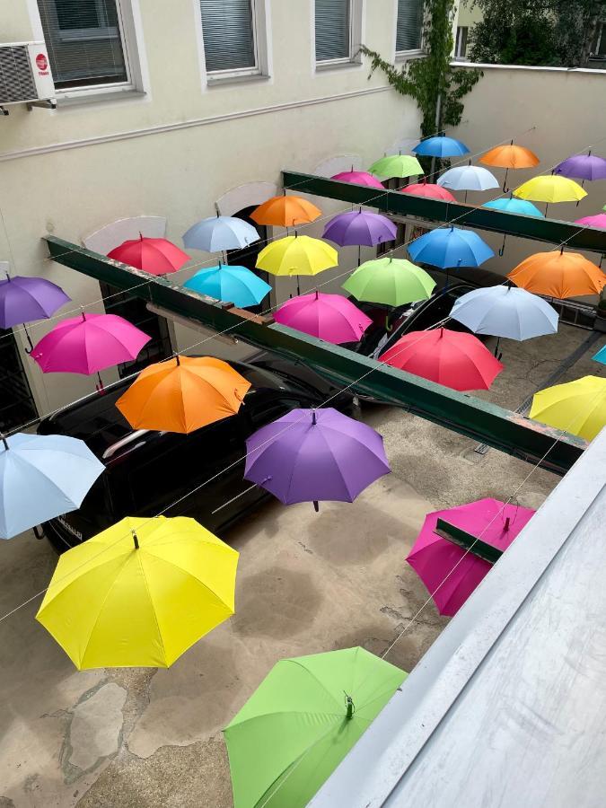 Sunny And Spacious Apartment Near City Centre เวียนนา ภายนอก รูปภาพ